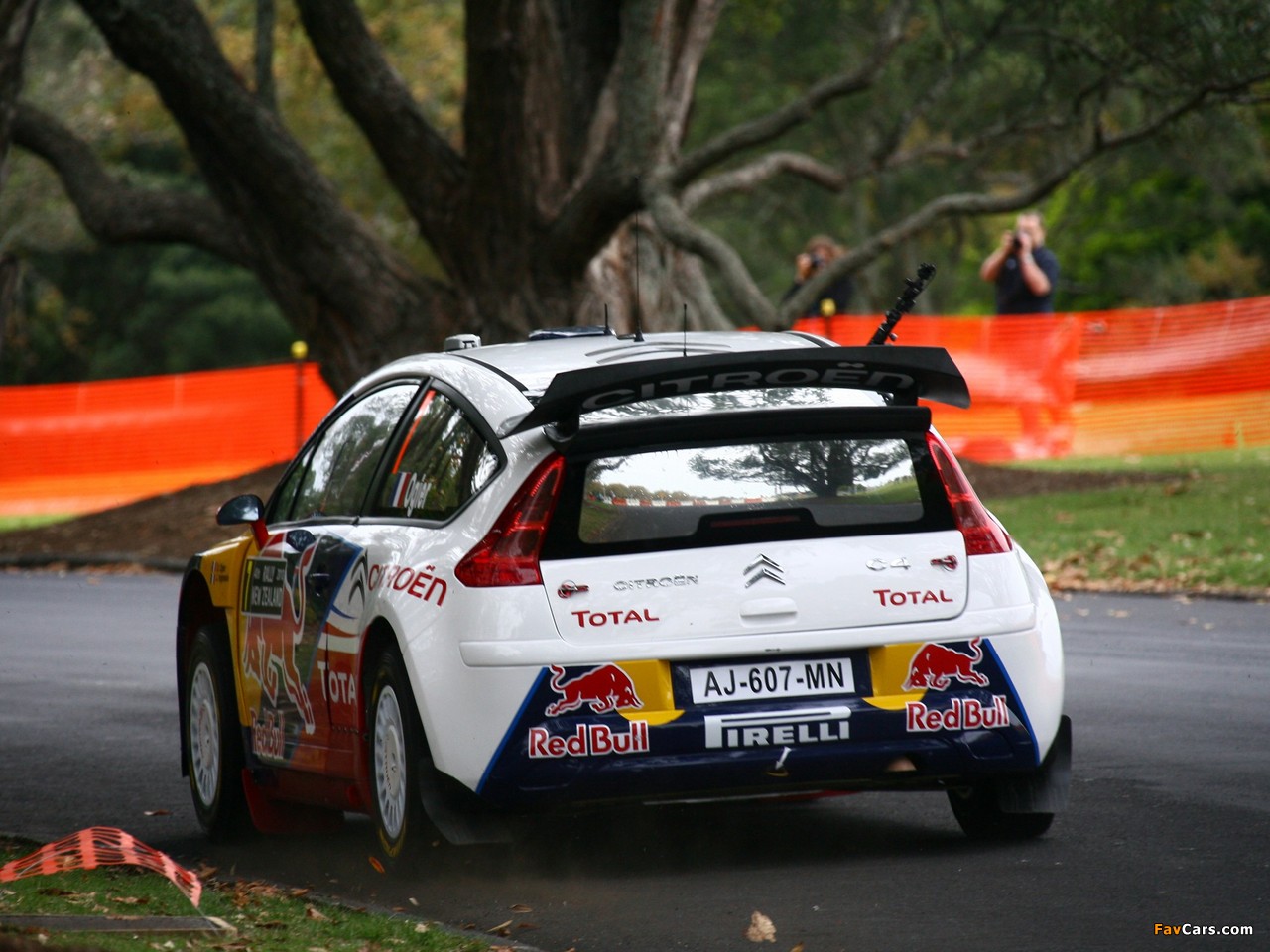 Citroën C4 WRC 2009–10 wallpapers (1280 x 960)