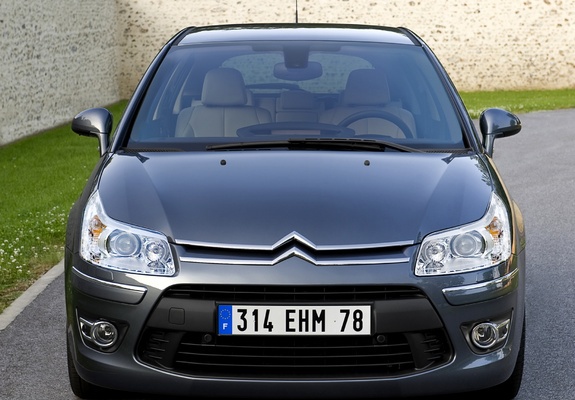 Images of Citroën C4 Berline 2008–11