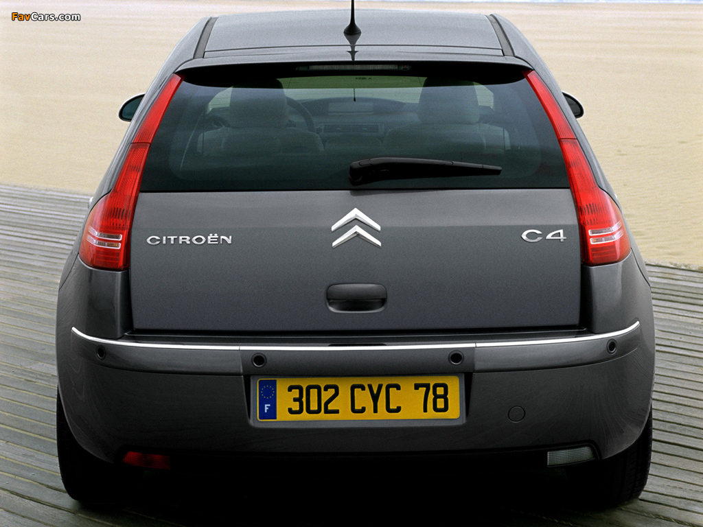 Photos of Citroën C4 Berline 2004–08 (1024 x 768)