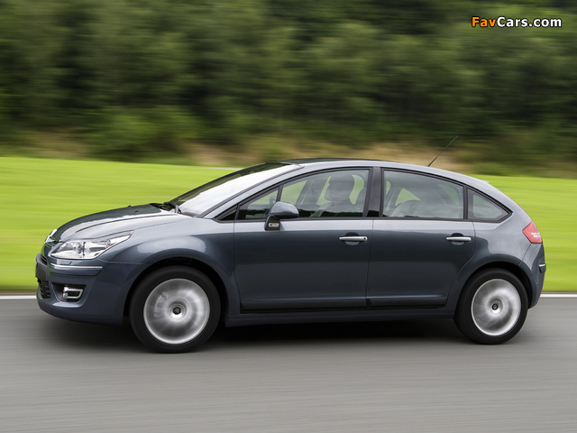 Photos of Citroën C4 Berline 2008–11 (640 x 480)