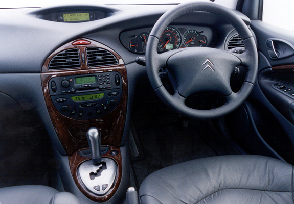Citroën C5 V6 AU-spec 2001–04 pictures