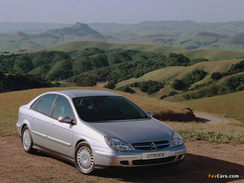 Citroën C5 V6 2001–04 pictures (800 x 600)