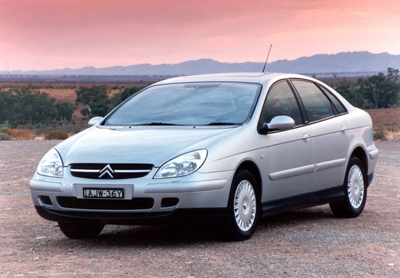 Photos of Citroën C5 V6 AU-spec 2001–04