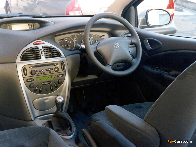 Photos of Citroën C5 AU-spec 2001–04 (800 x 600)