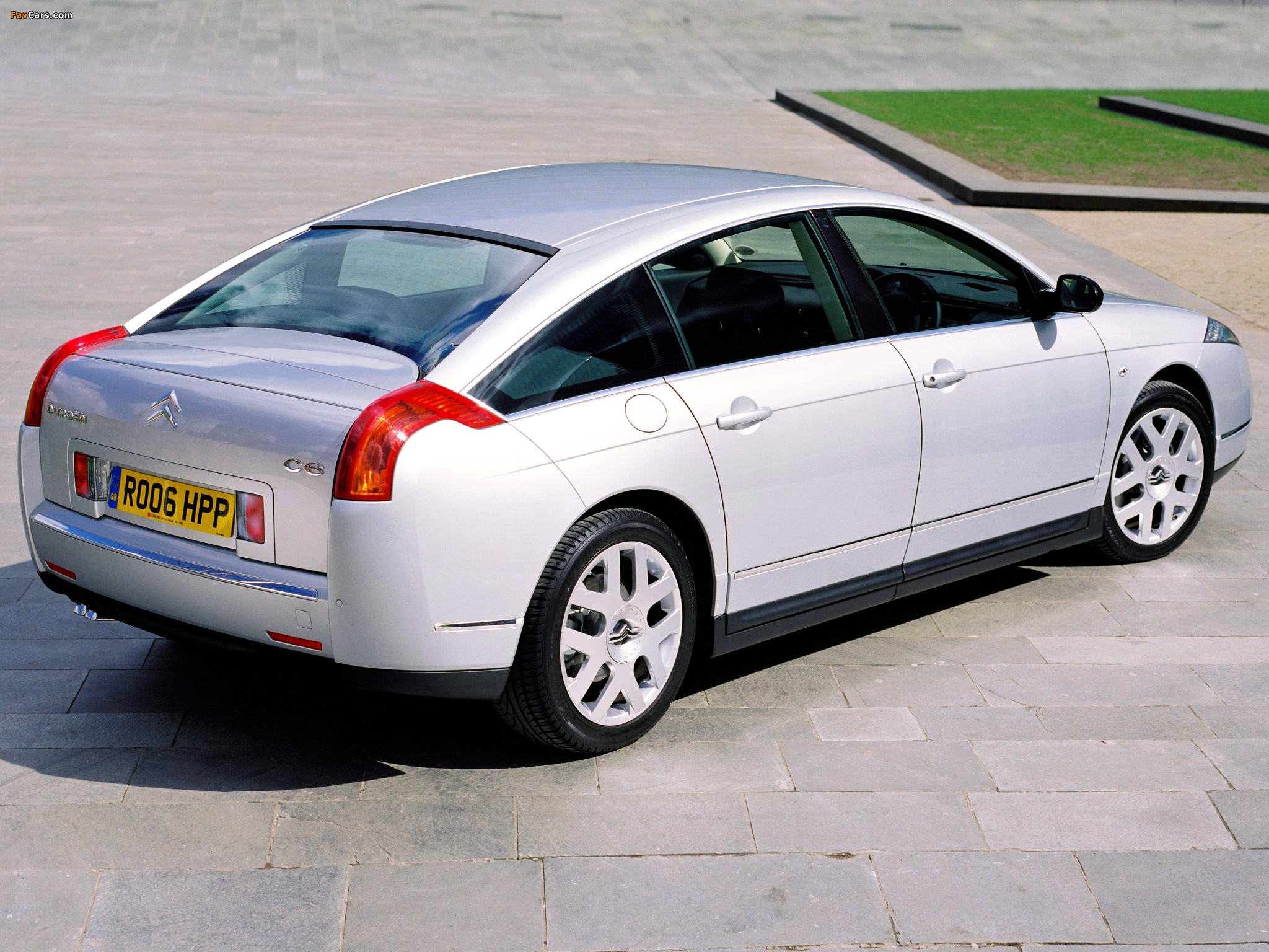 Pictures of Citroën C6 UK-spec 2005 (2048 x 1536)