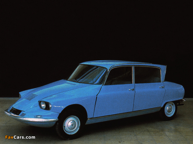 Photos of Citroën C60 Prototype 1960 (640 x 480)