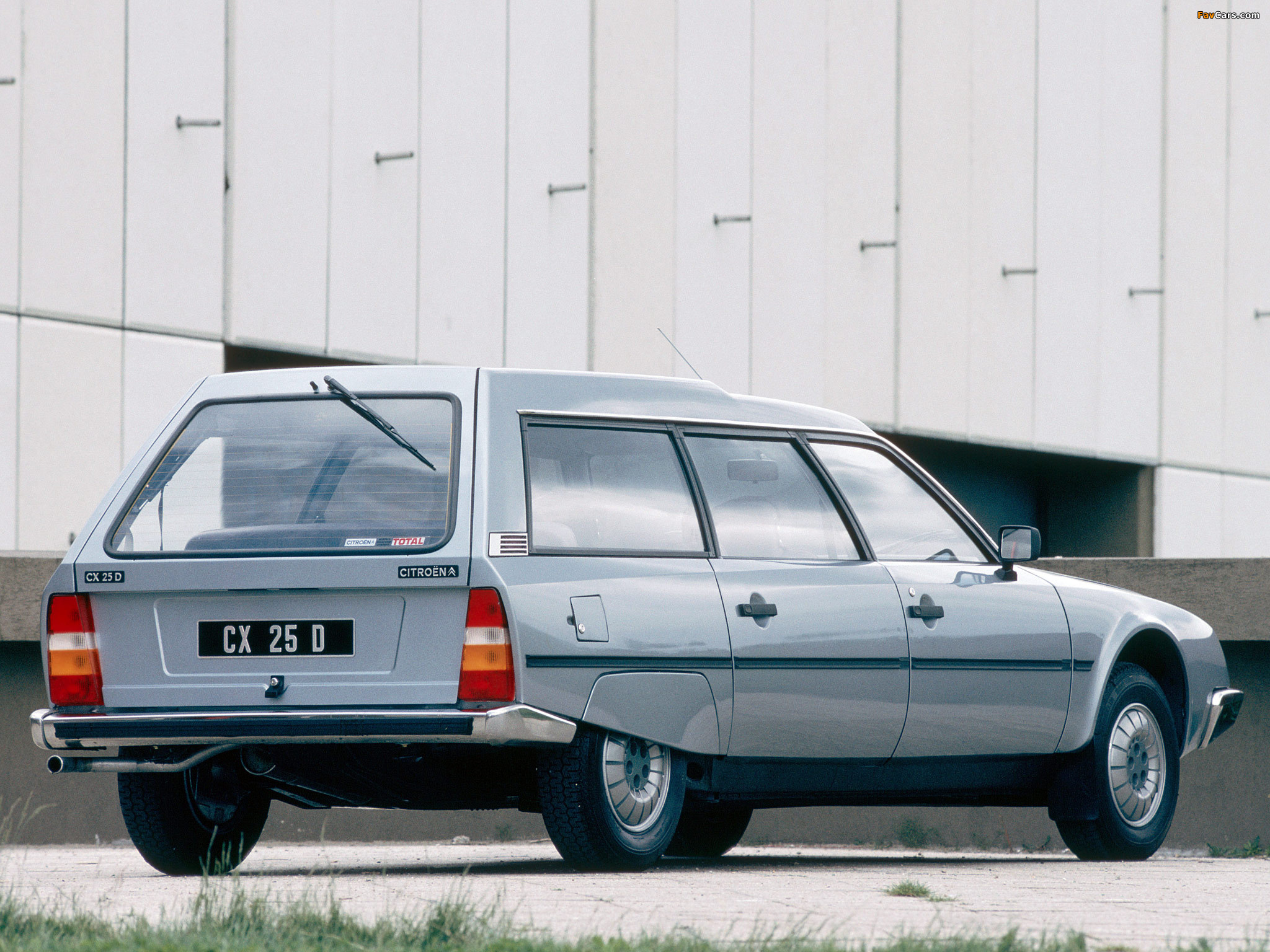 Citroën CX Break 1981–86 images (2048 x 1536)