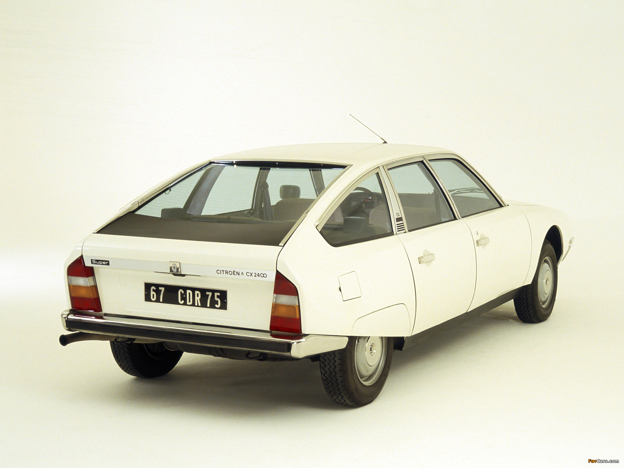 Pictures of Citroën CX 2400 Super 1976–85 (2048 x 1536)