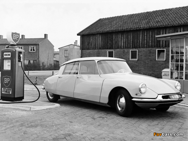 Photos of Citroën DS 19 1955–68 (640 x 480)