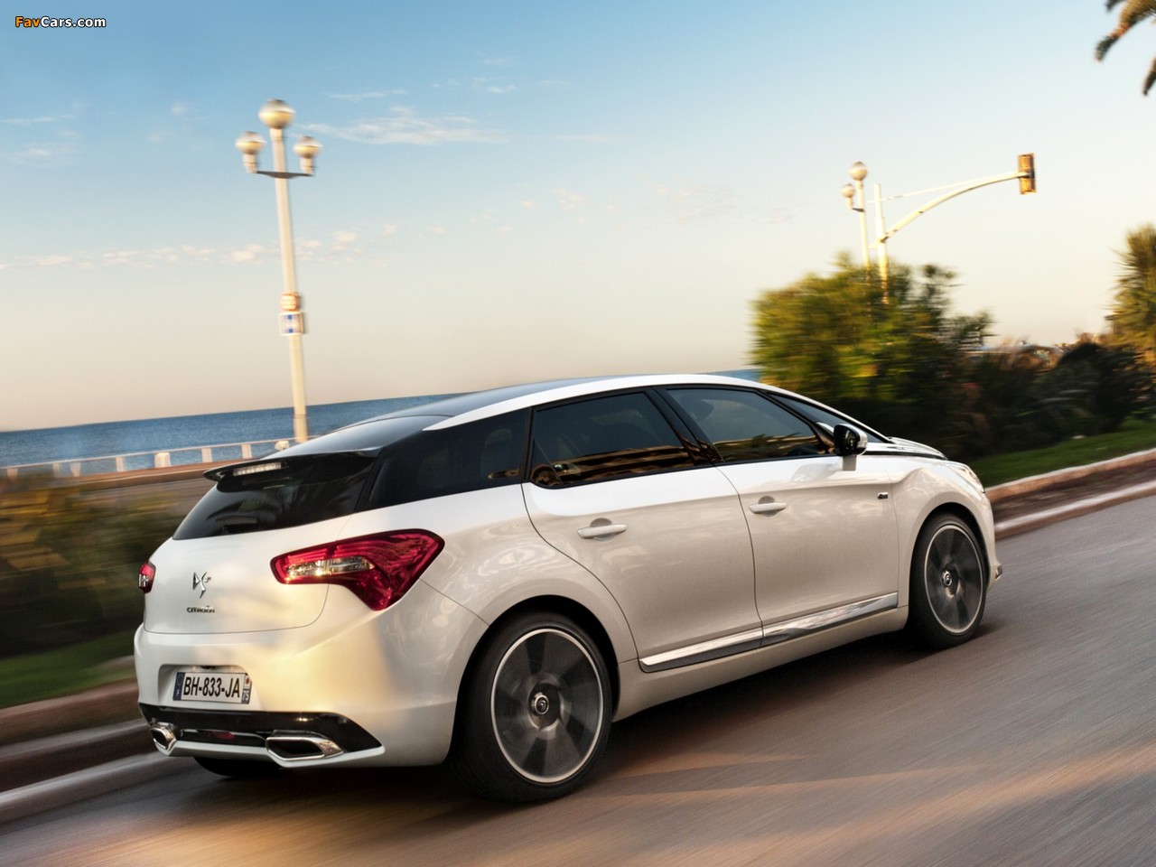 Photos of Citroën DS5 HYbrid4 2011 (1280 x 960)