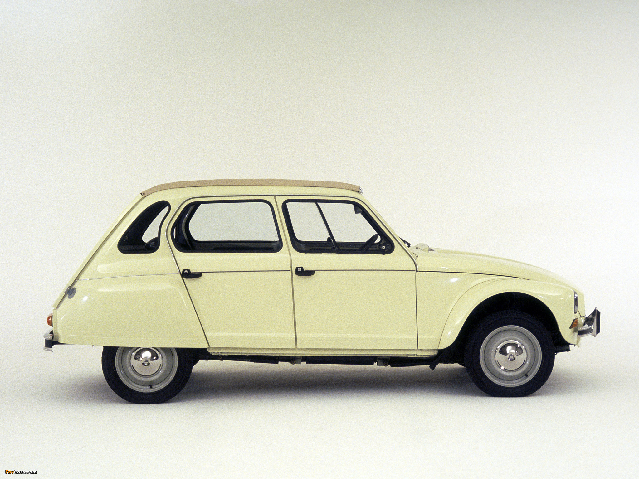 Citroën Dyane 1967–84 pictures (2048 x 1536)