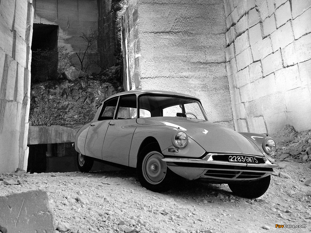 Citroën ID 19 Berline 1956–68 pictures (1024 x 768)