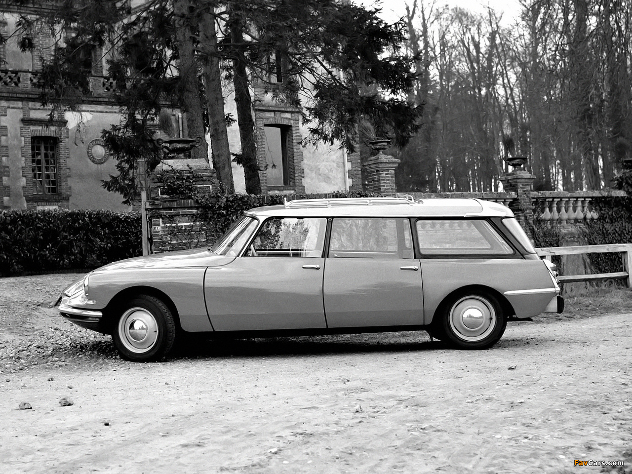 Pictures of Citroën ID 19 Familiale 1960–68 (1280 x 960)