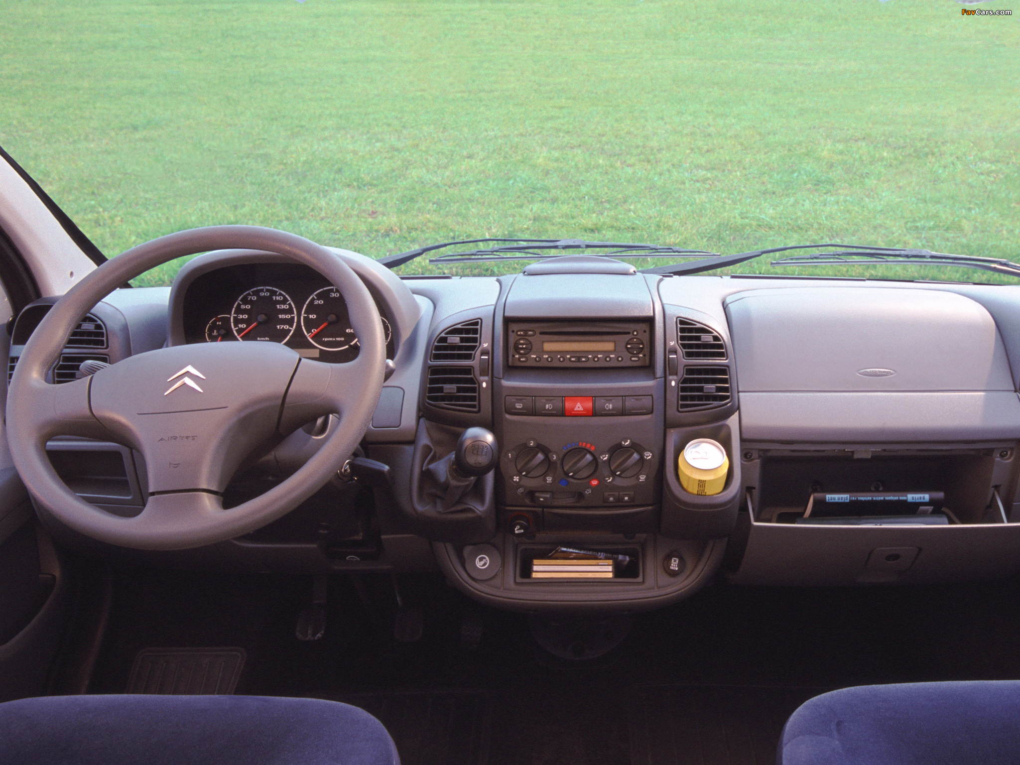 Citroën Jumper Combi 2001–06 wallpapers (2048 x 1536)