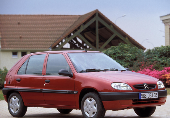 Images of Citroën Saxo 5-door 1999–2004