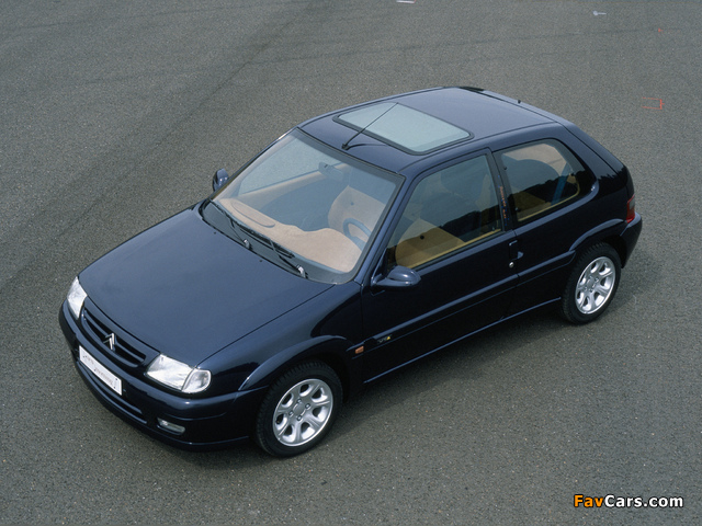 Photos of Citroën Saxo VTS New Morning 1998 (640 x 480)