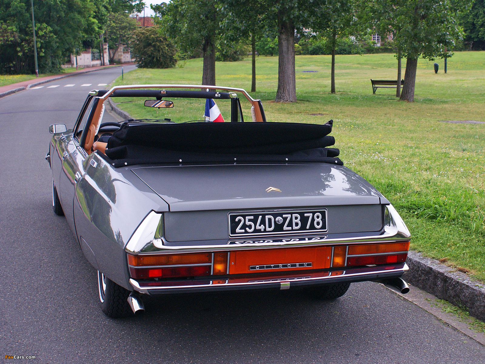 Images of Citroën SM Présidentielle by Chapron 1972 (1600 x 1200)