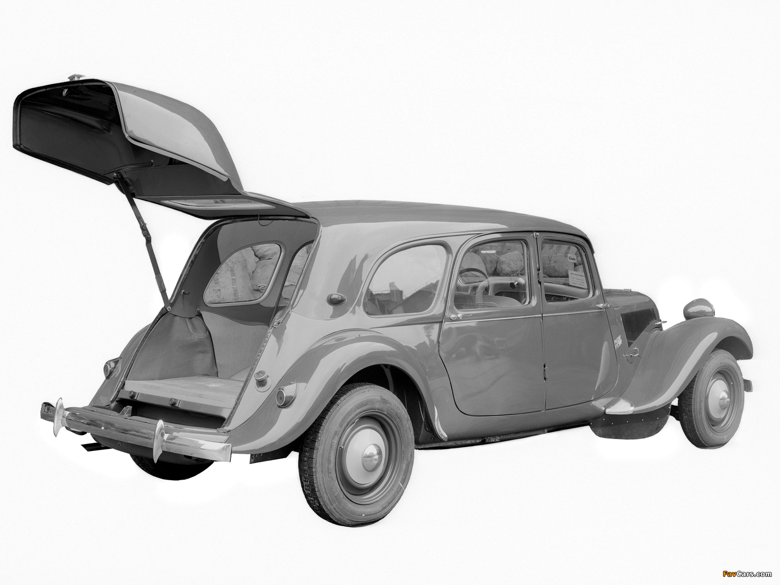 Citroën Traction Avant Commerciale (11) 1954–57 pictures (1600 x 1200)
