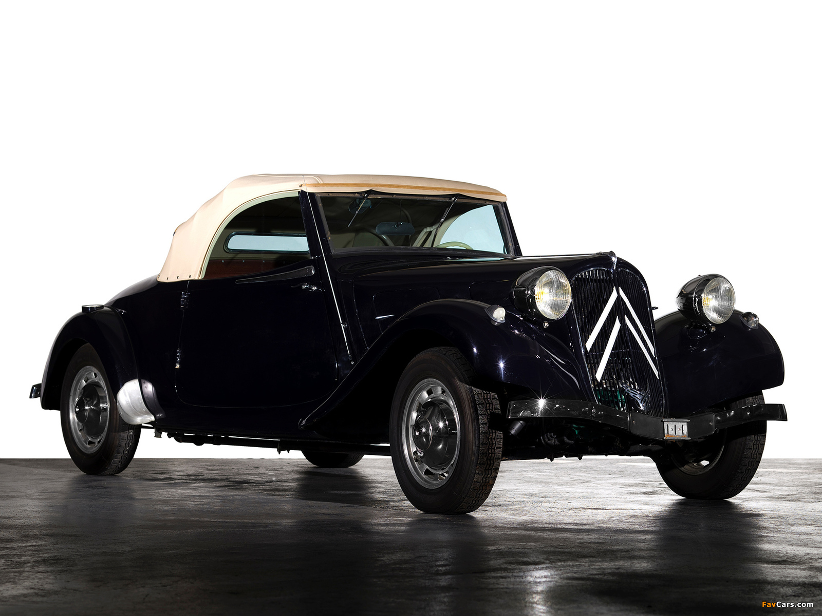 Citroën Traction Avant Cabrio 1934–57 images (1600 x 1200)