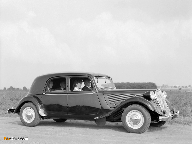 Photos of Citroën Traction Avant 1934–57 (800 x 600)