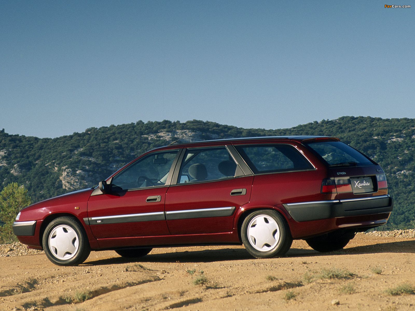 Photos of Citroën Xantia Break 1995–97 (1600 x 1200)
