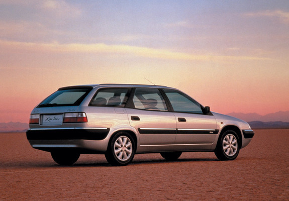 Pictures of Citroën Xantia Break 1997–2002