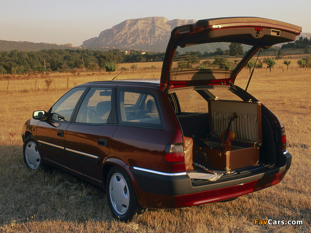 Citroën Xantia Break 1995–97 wallpapers (640 x 480)