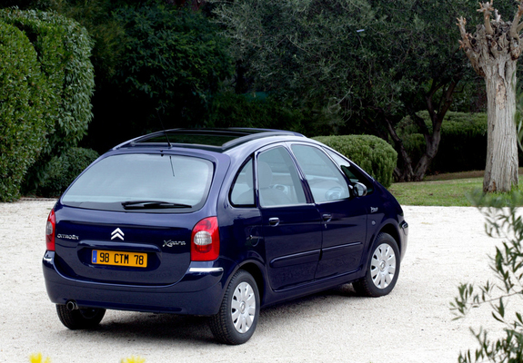 Photos of Citroën Xsara Picasso 2004–10