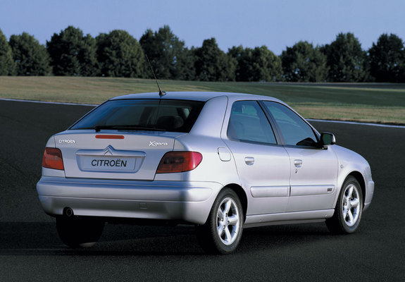 Images of Citroën Xsara Hatchback 2000–03