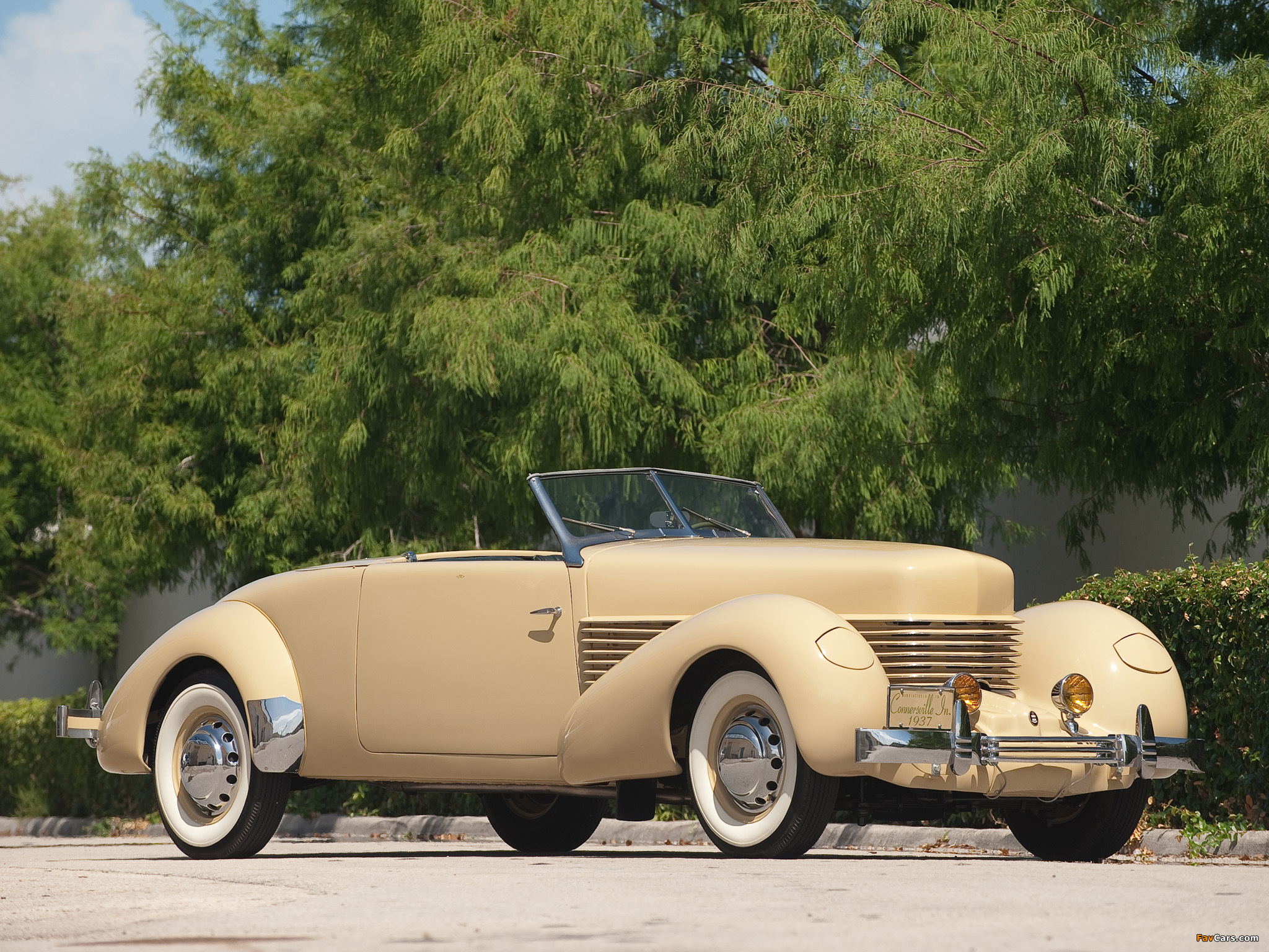 Images of Cord 812 Convertible Coupe 1937 (2048 x 1536)