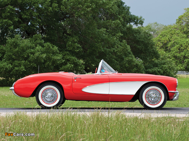 Corvette C1 (2934) 1956–57 pictures (640 x 480)