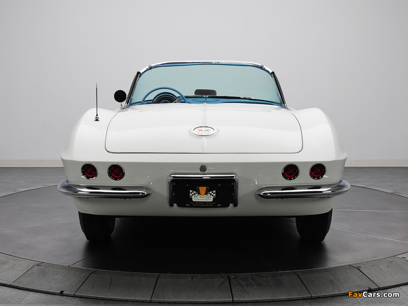 Corvette C1 1961 images (800 x 600)