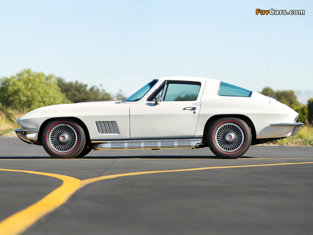 Corvette Sting Ray (C2) 1967 pictures (640 x 480)
