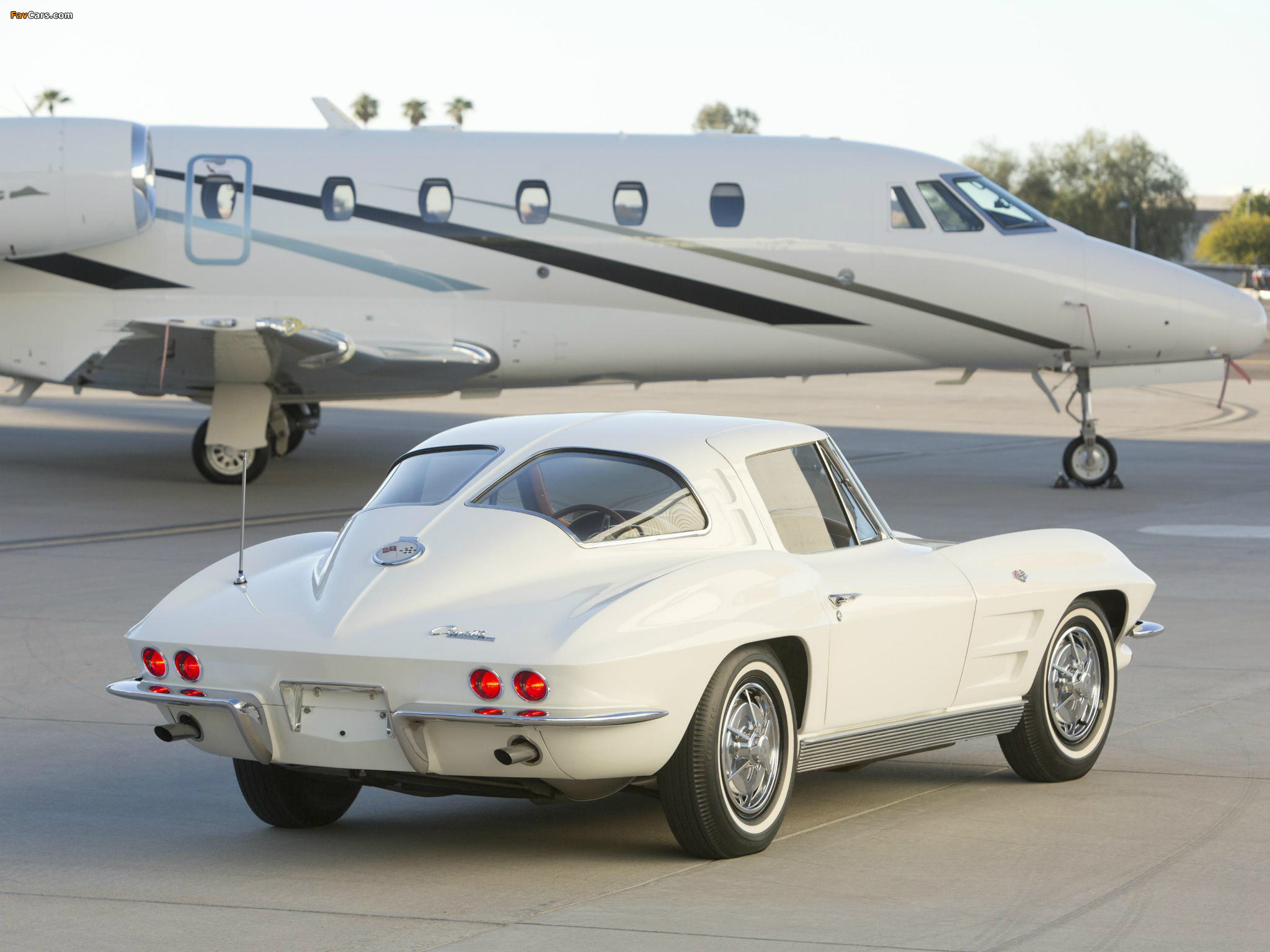 Images of Corvette Sting Ray L76 327/340 HP (C2) 1963 (2048 x 1536)