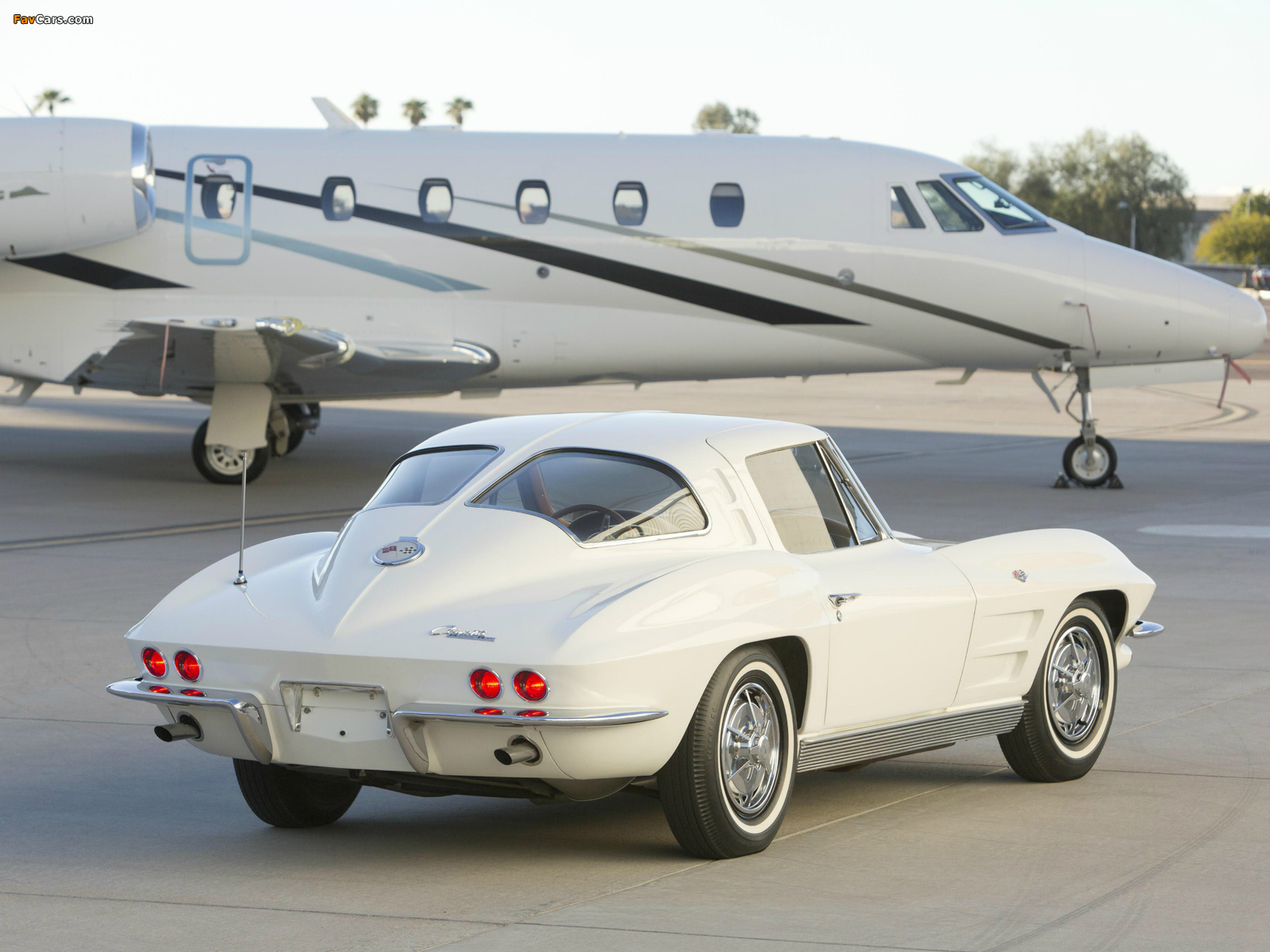 Images of Corvette Sting Ray L76 327/340 HP (C2) 1963 (1600 x 1200)