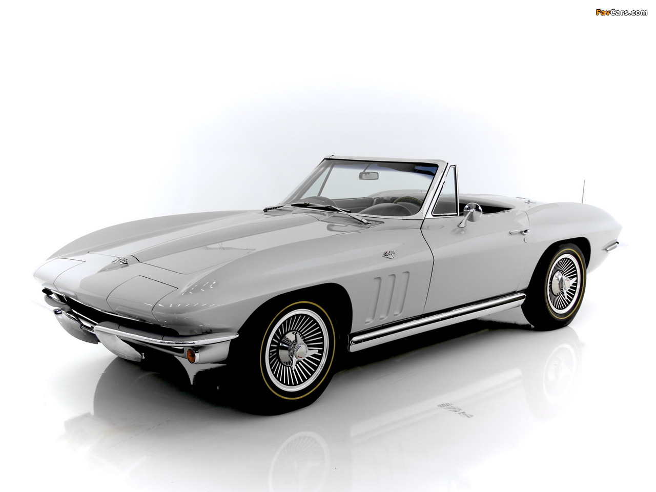 Images of Corvette Sting Ray 327 Convertible (C2) 1965–66 (1280 x 960)