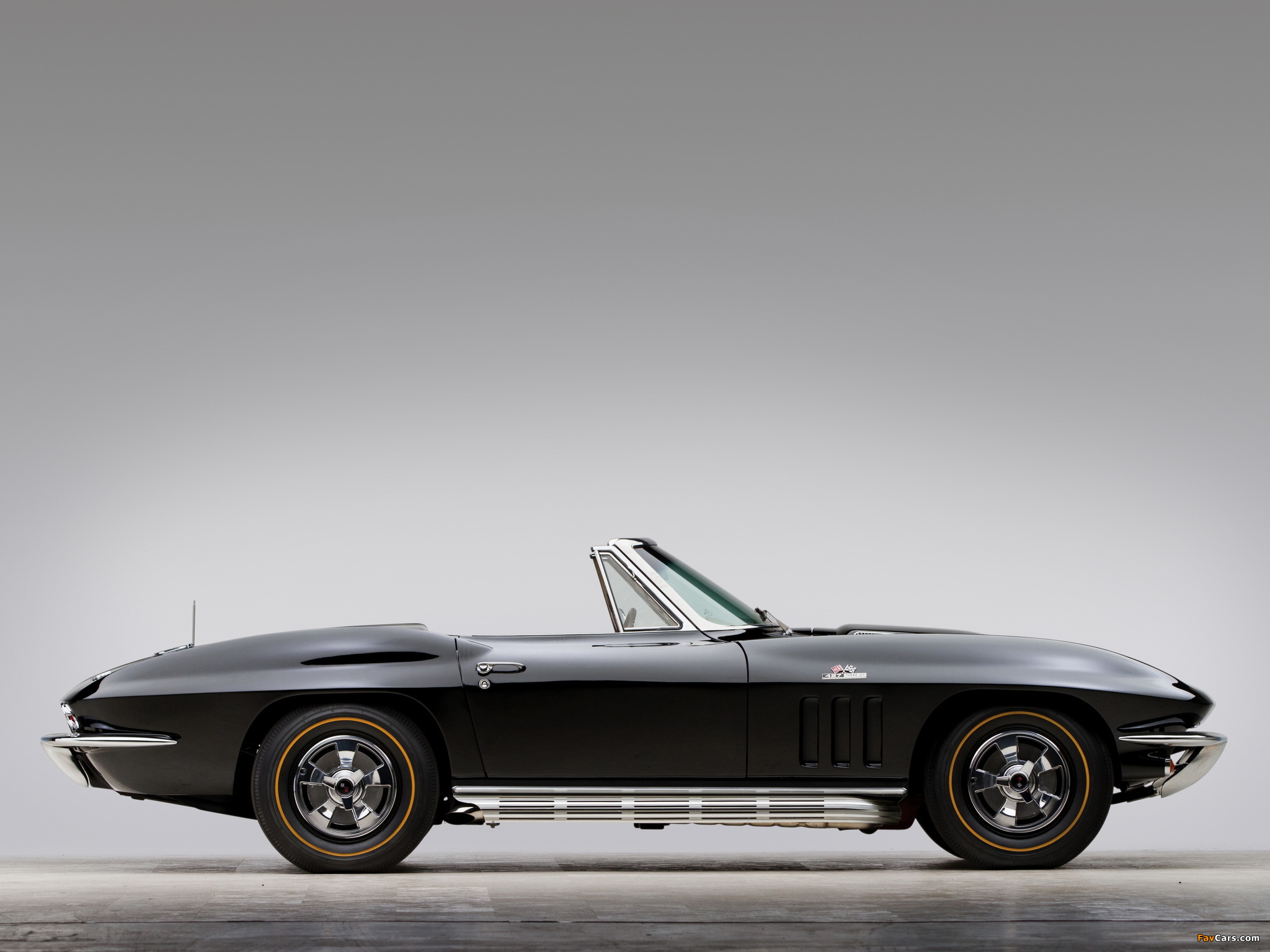 Photos of Corvette Sting Ray L72 427/425 (450) HP Convertible (C2) 1966 (2048 x 1536)