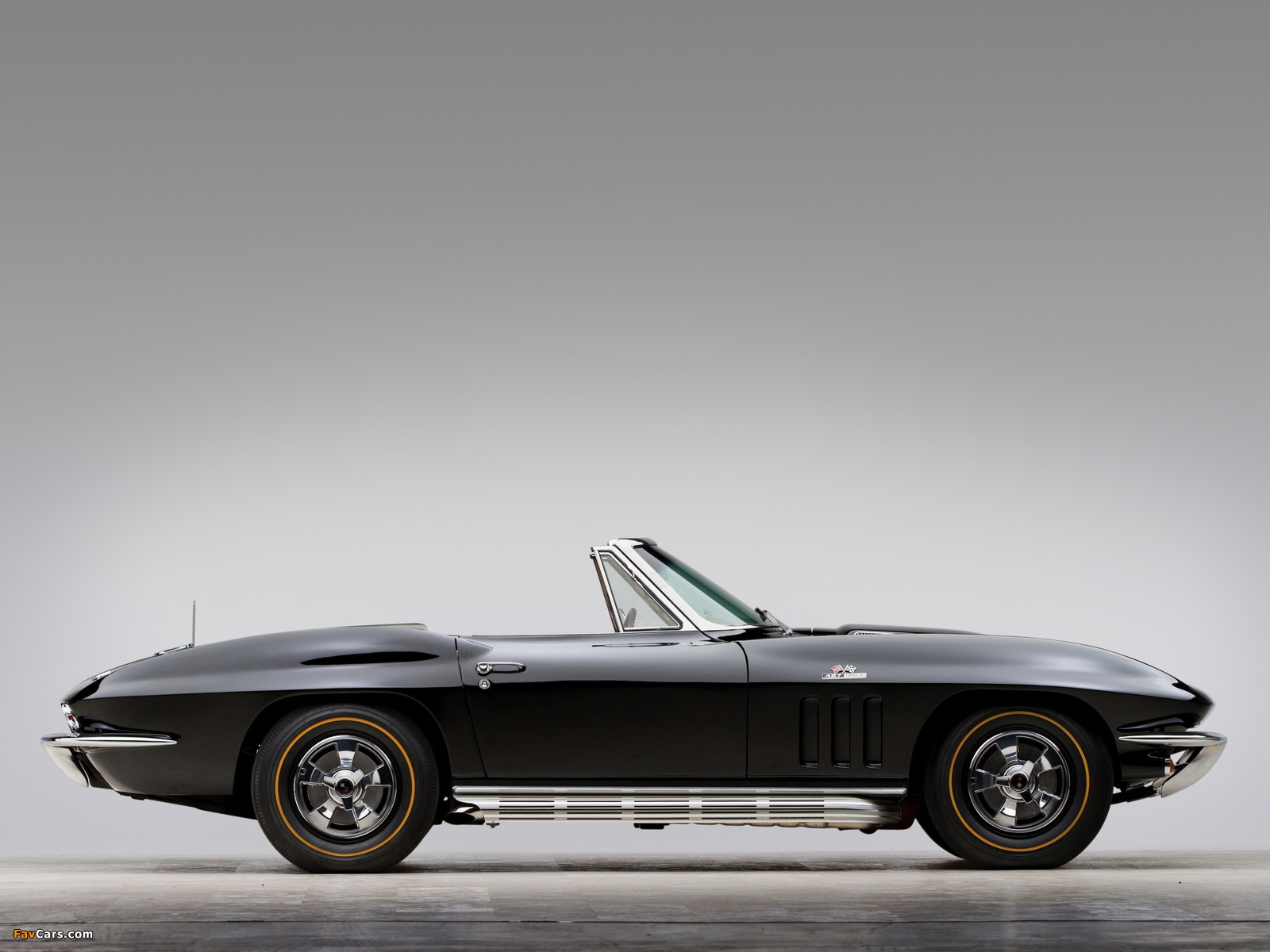 Photos of Corvette Sting Ray L72 427/425 (450) HP Convertible (C2) 1966 (1600 x 1200)