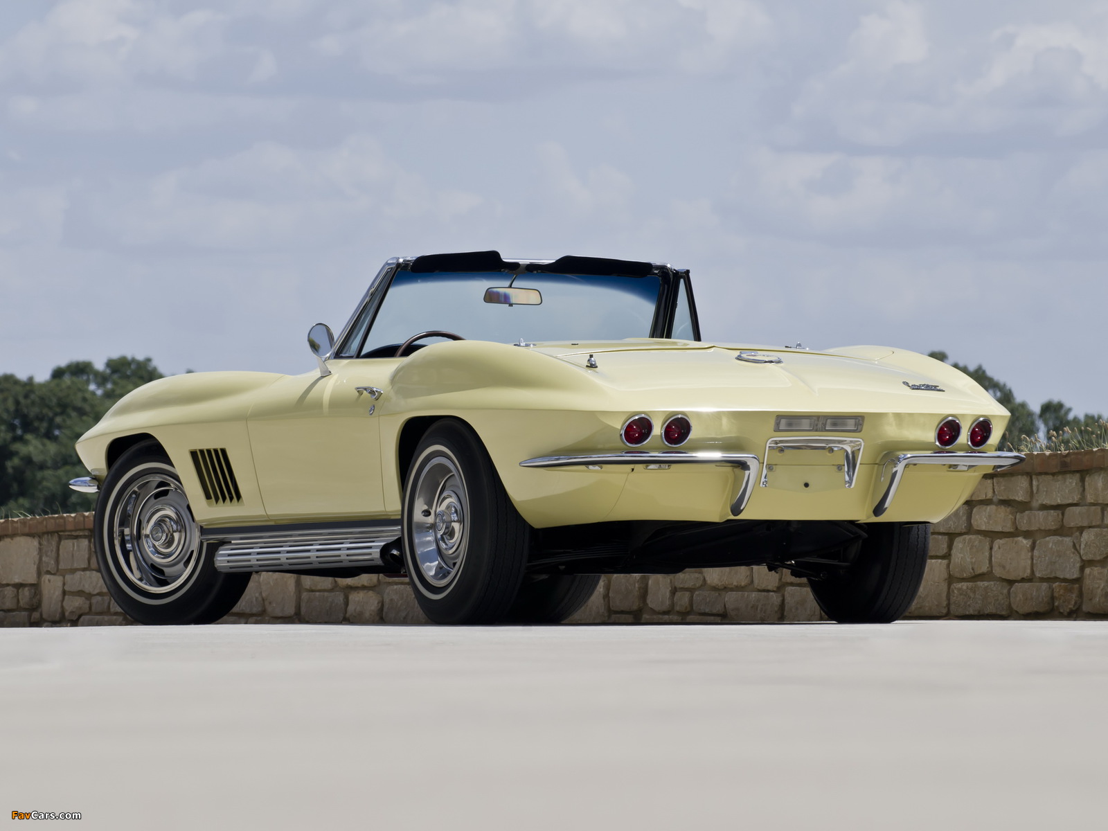 Photos of Corvette Sting Ray L68 427/400 HP Convertible (C2) 1967 (1600 x 1200)