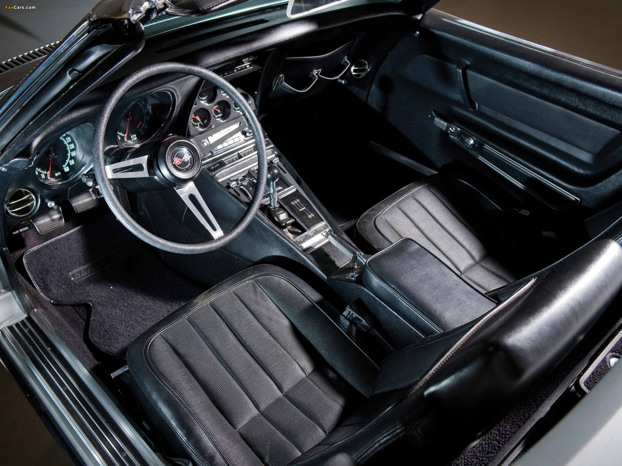 Images of Corvette Stingray L71 427 Convertible (C3) 1969 (2048 x 1536)