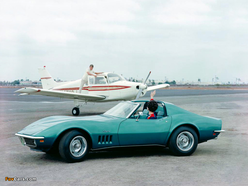 Photos of Corvette Stingray T-Top (C3) 1969 (800 x 600)