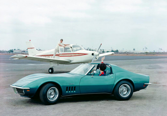 Photos of Corvette Stingray T-Top (C3) 1969