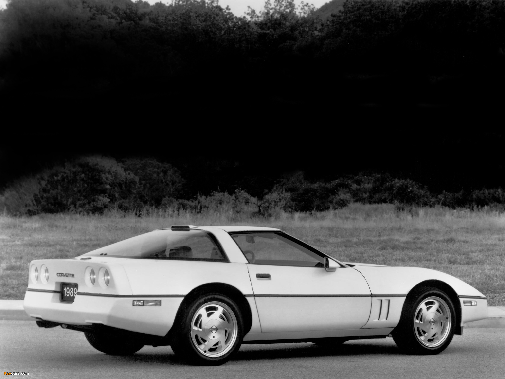 Corvette Coupe (C4) 1983–91 wallpapers (2048 x 1536)