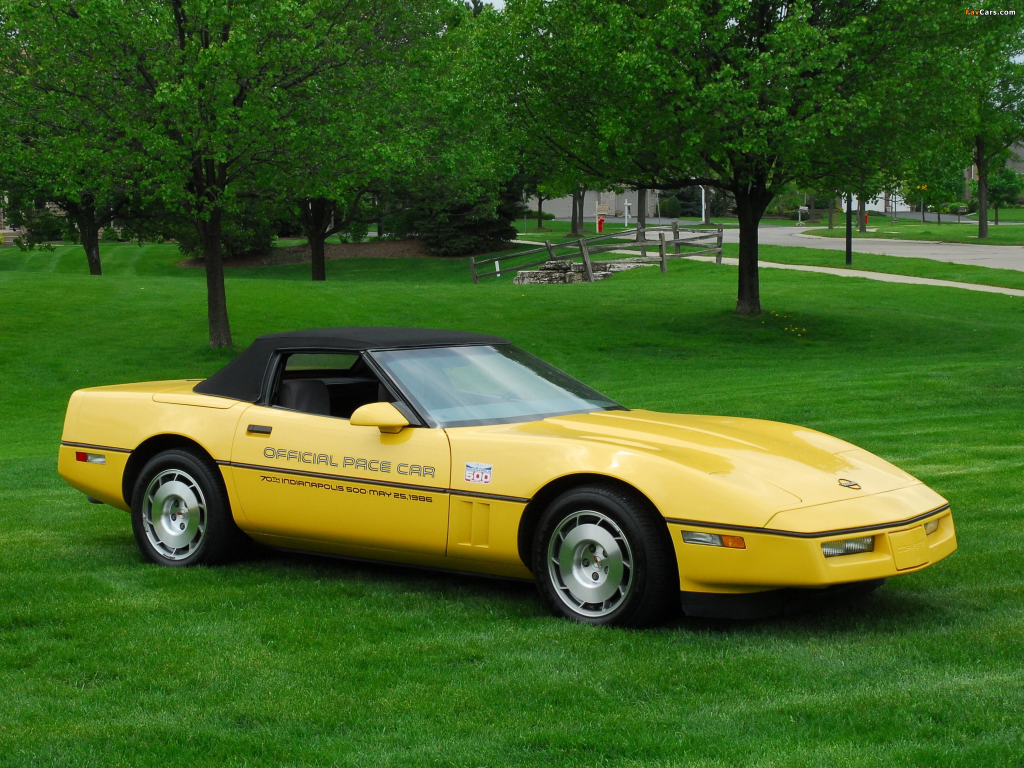 Corvette Convertible Indy 500 Pace Car (C4) 1986 images (2048 x 1536)