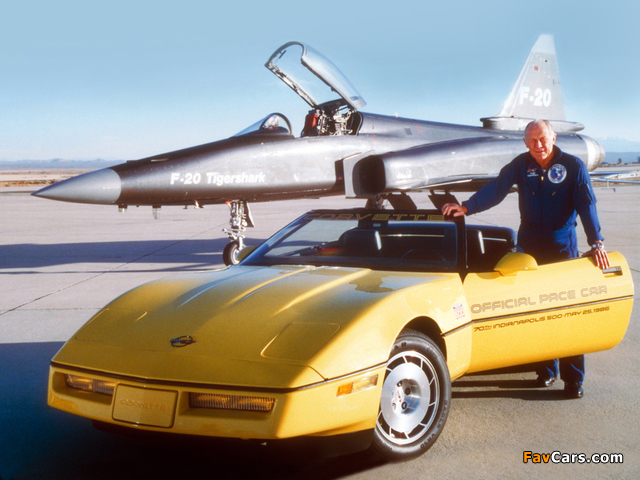 Corvette Convertible Indy 500 Pace Car (C4) 1986 photos (640 x 480)