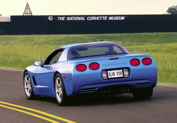 Corvette Coupe (C5) 1997–2004 images