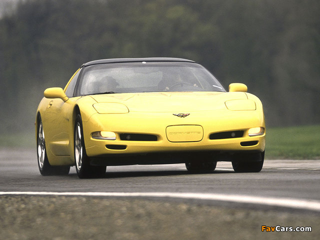 Corvette Coupe (C5) 1997–2004 wallpapers (640 x 480)