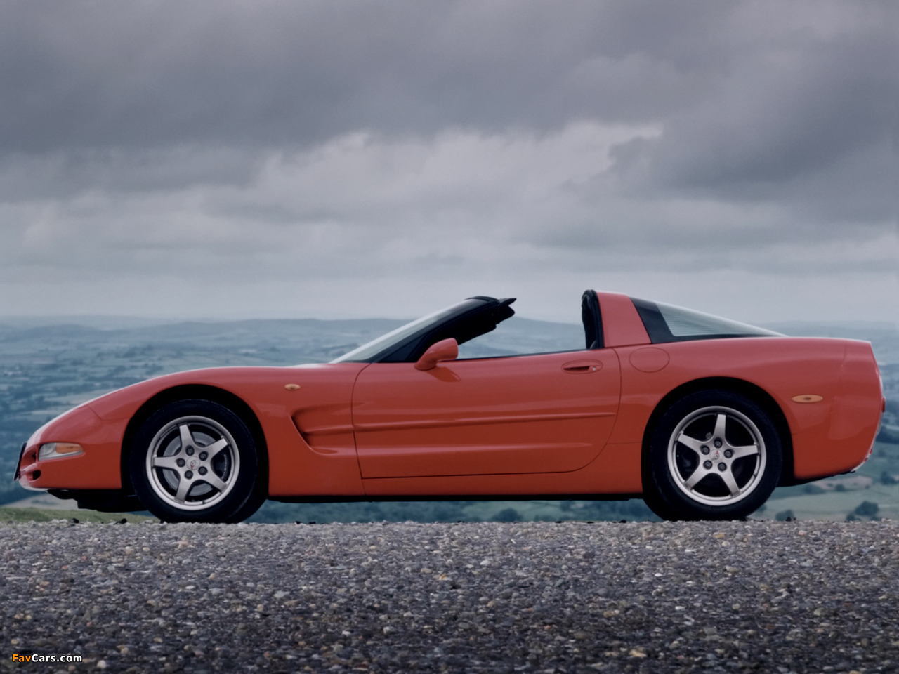 Corvette Coupe UK-spec (C5) 1998–2002 images (1280 x 960)