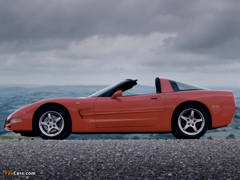 Corvette Coupe UK-spec (C5) 1998–2002 images (800 x 600)