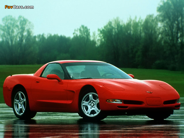 Corvette Fixed Roof Coupe (C5) 1999–2000 wallpapers (640 x 480)